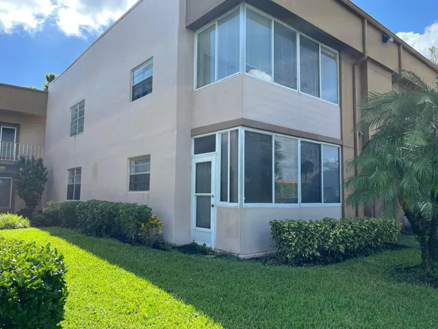 Residence photo 6