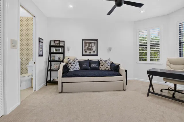 Residence photo 24