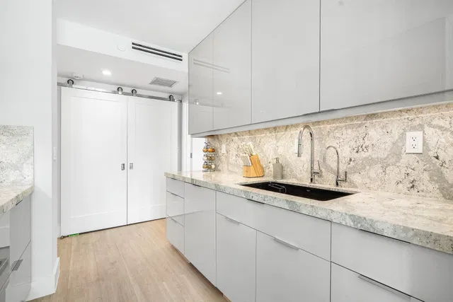 Boca Raton Unit 319 photo 10