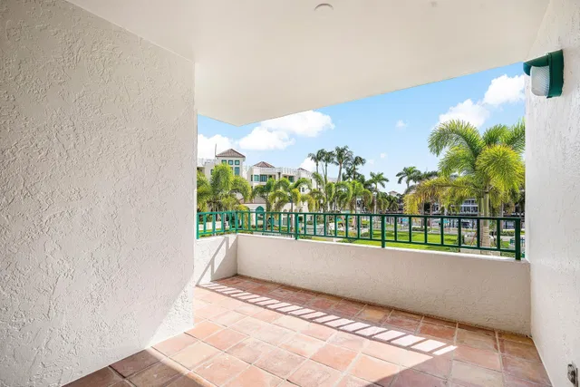 Boca Raton Unit 319 photo 15