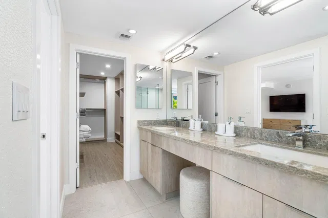 Boca Raton Unit 319 photo 23