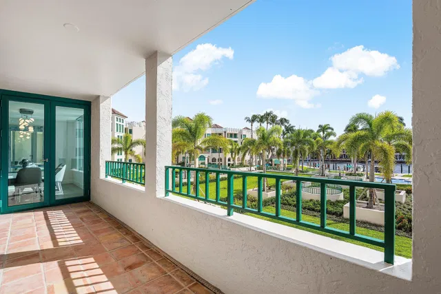 Boca Raton Unit 319 photo 31