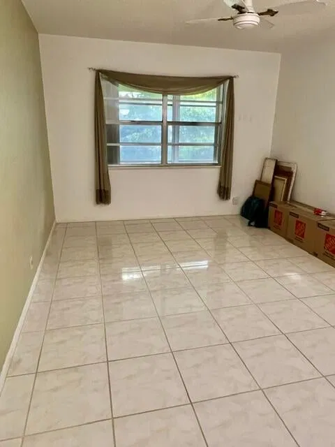  Unit 220 photo 6