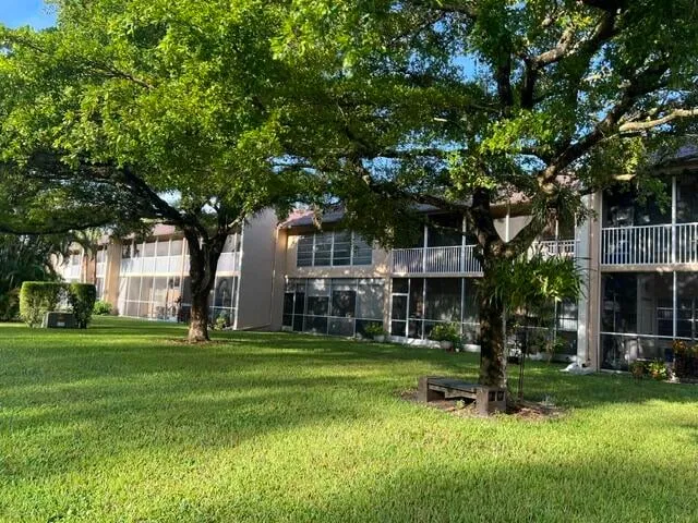  Unit 220 photo 14