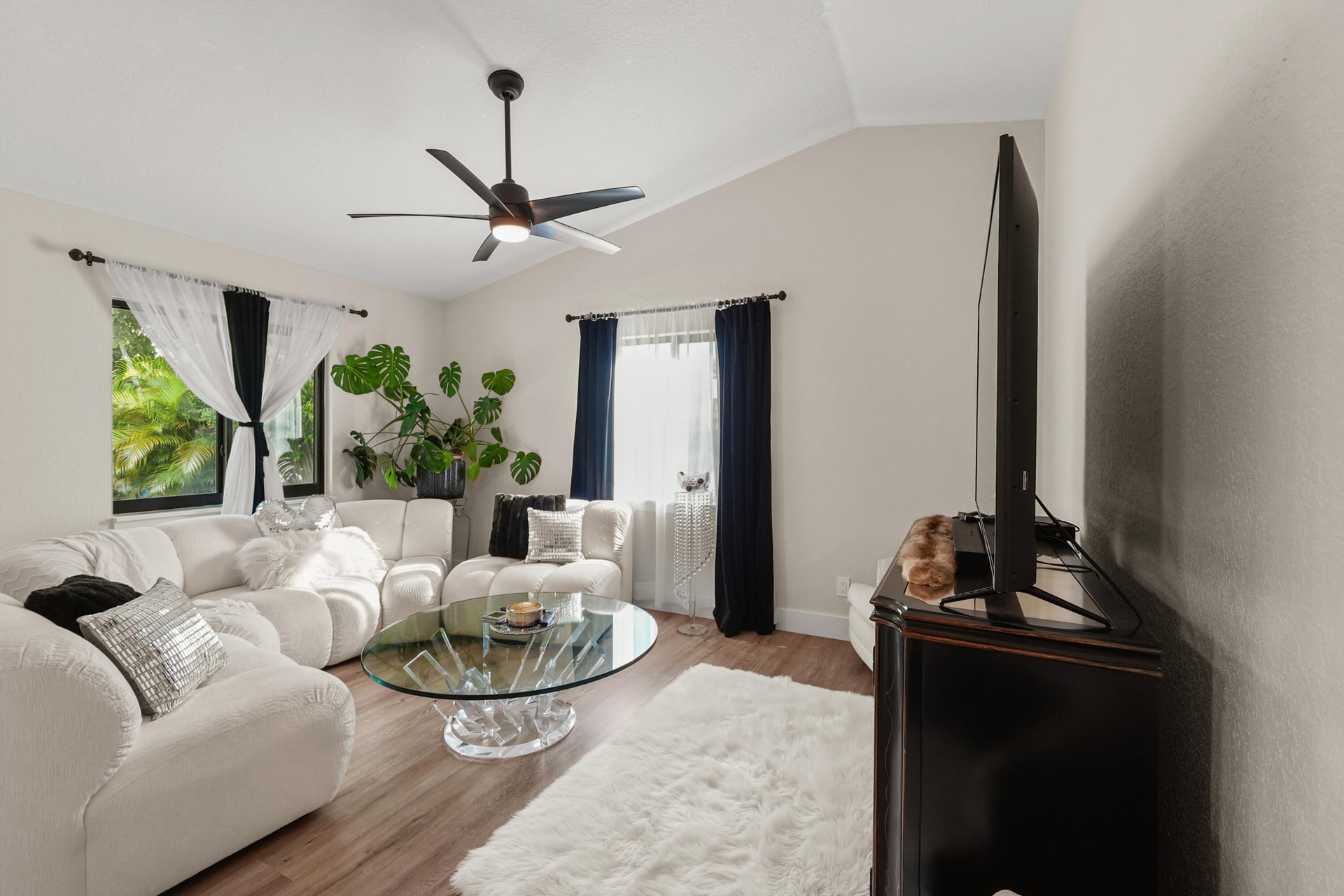 Residence photo 8