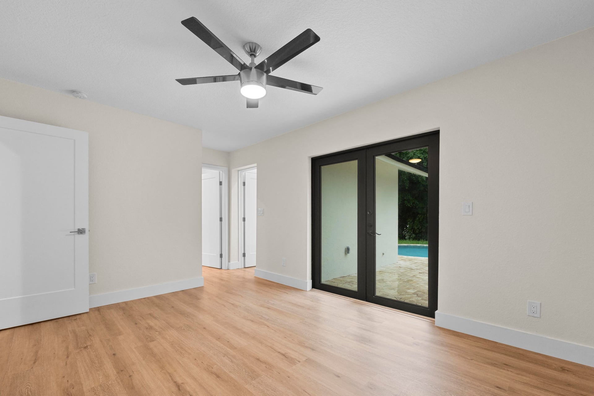 Residence photo 12