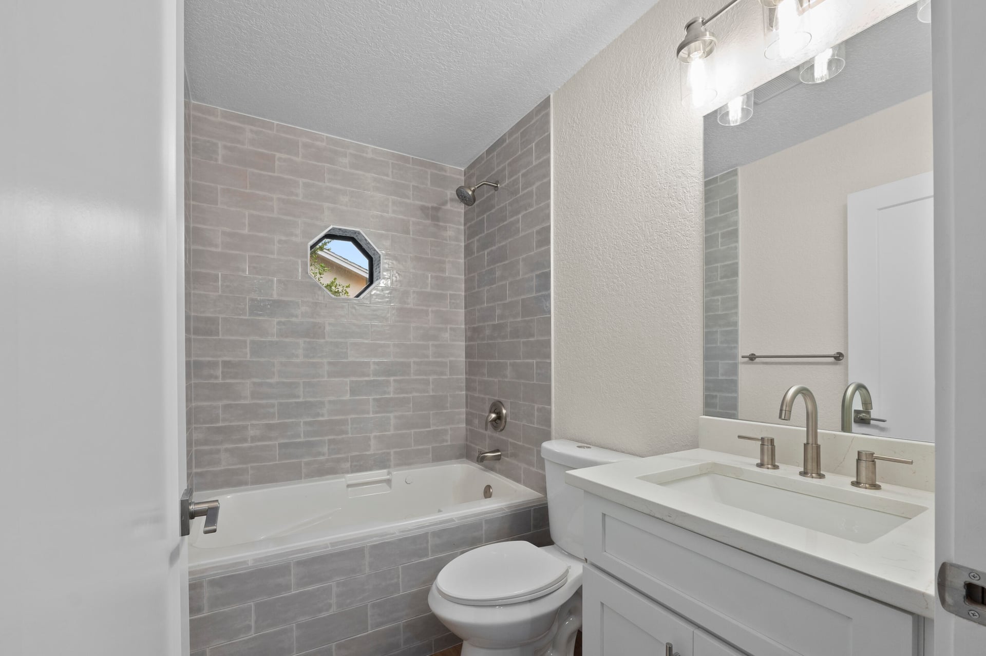 Residence photo 20