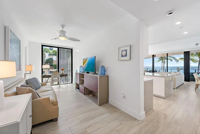 Singer Island Unit 105 photo 9
