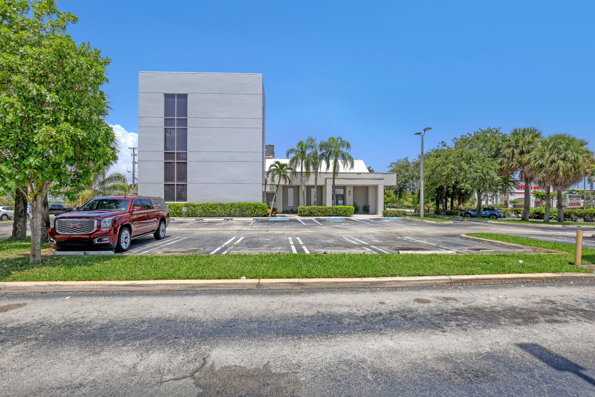 Residence photo 2