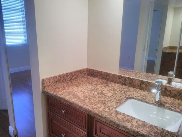  Unit 103 photo 8