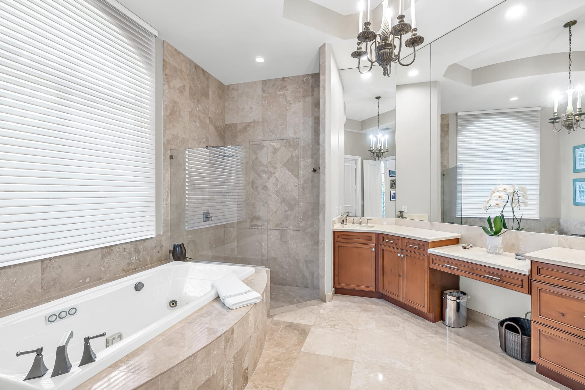 Residence photo 22