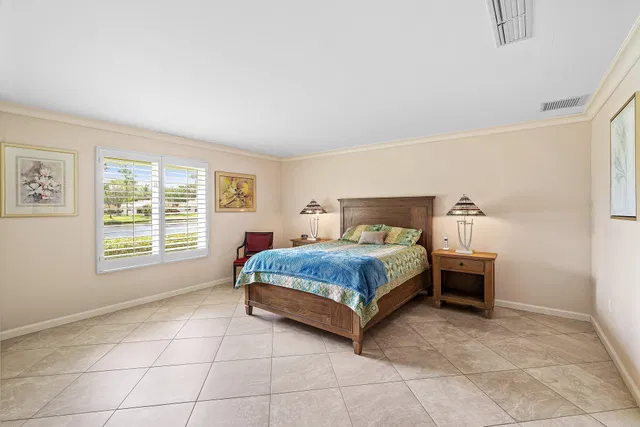 Residence photo 18