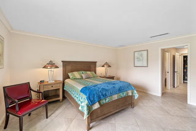 Residence photo 19