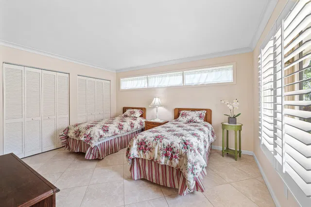 Residence photo 24