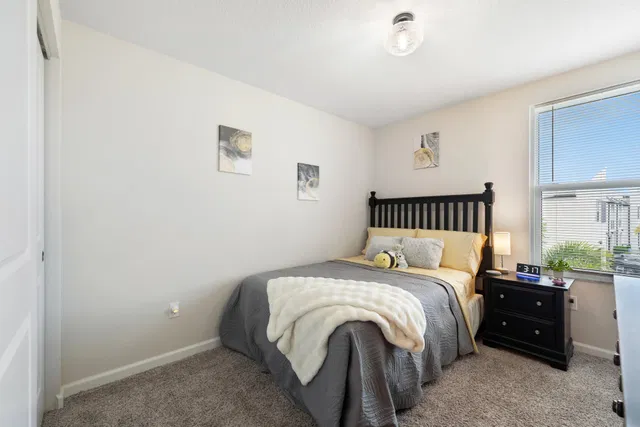 Residence photo 8