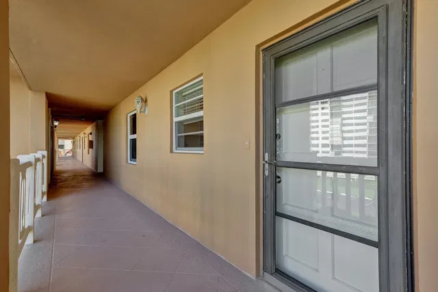 Unit 406 photo 24