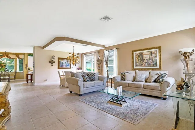 Residence photo 23