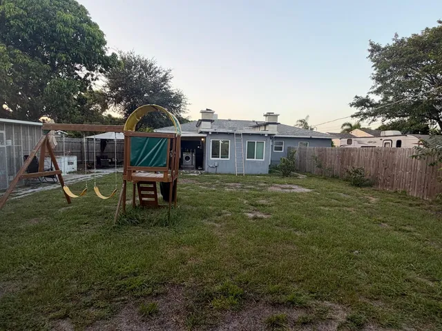 West Palm Beach Residence photo 45