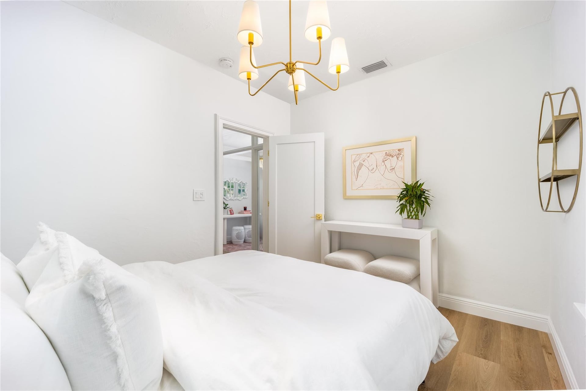 Residence photo 29