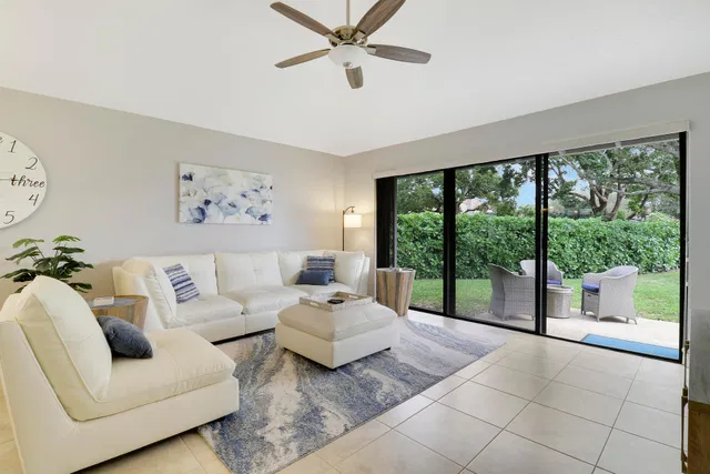 PGA National Palm Beach Gardens Residence photo 14