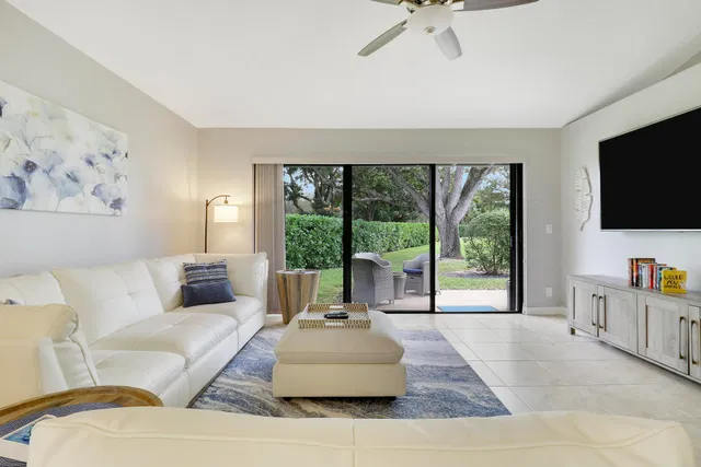 PGA National Palm Beach Gardens Residence photo 16