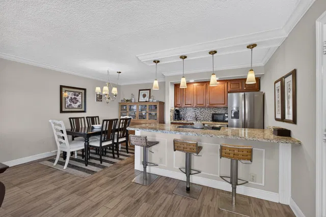 Singer Island Unit 324 photo 4