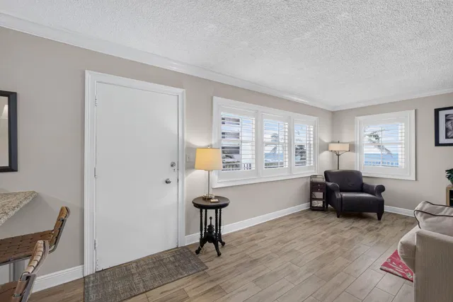 Singer Island Unit 324 photo 5