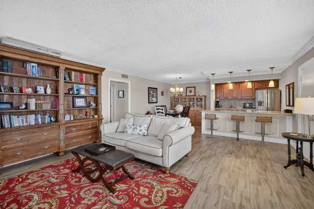 Singer Island Unit 324 photo 11