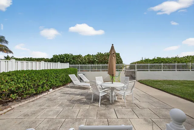 Singer Island Unit 324 photo 24