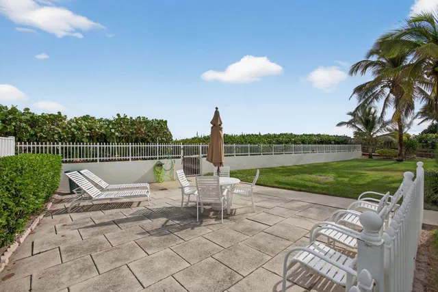 Singer Island Unit 324 photo 25