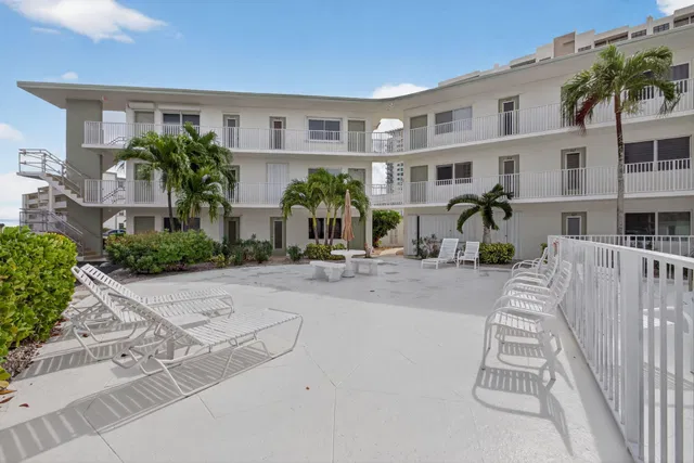 Singer Island Unit 324 photo 28
