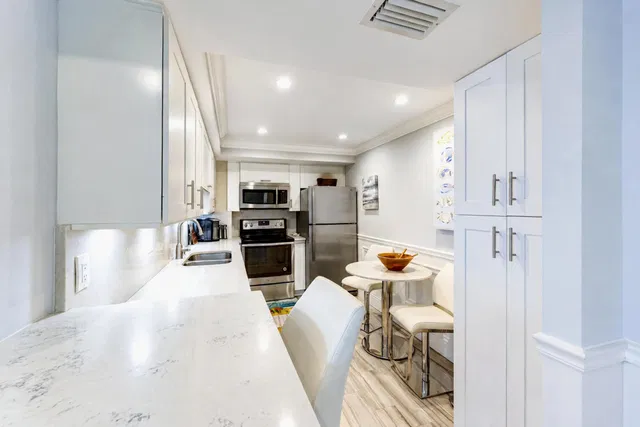 The Patrician of Palm Beach Unit 505 photo 10