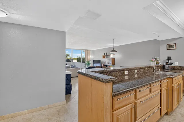 Unit 108 photo 6