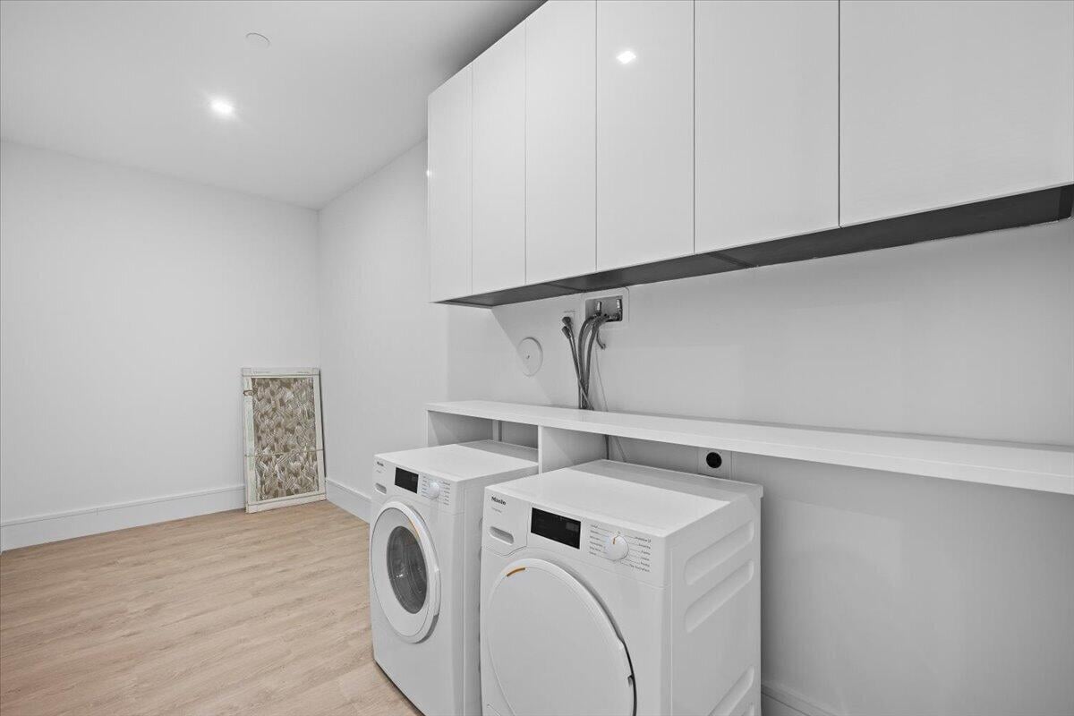 Nautilus 220 Unit 710 photo 29