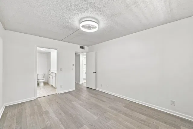 Residence photo 12