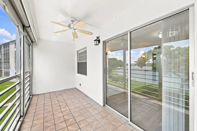 Residence photo 20