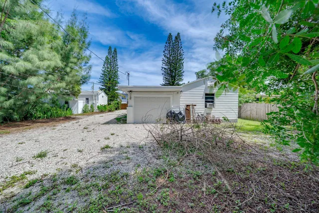  Residence photo 9
