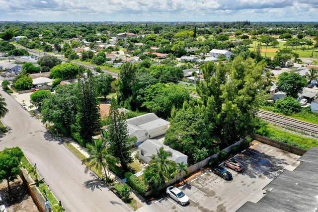  Residence photo 23