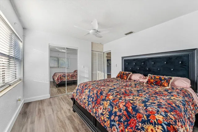 Residence photo 17