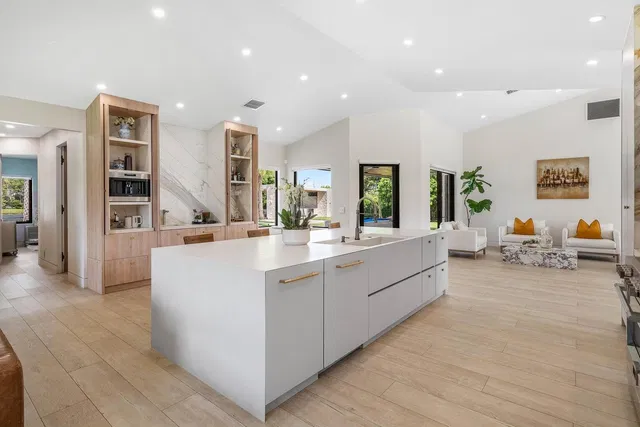 Homeland Residence photo 24