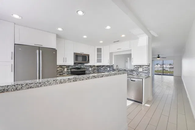 Residence photo 2