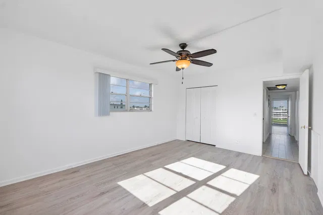 Residence photo 25