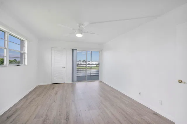 Residence photo 27