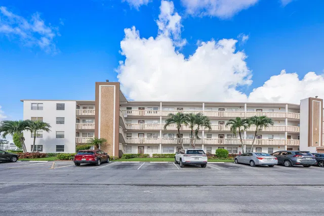 Residence photo 36