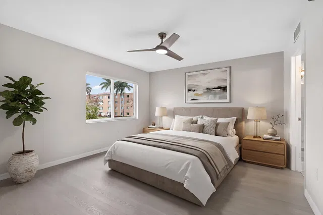 Unit 204 photo 14