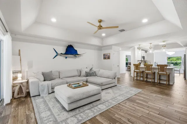  Residence photo 15