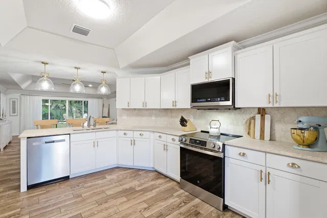  Residence photo 19