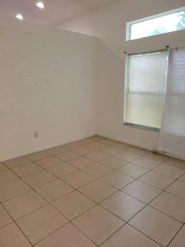 Residence photo 10