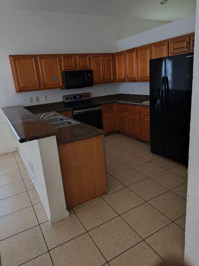 Residence photo 12