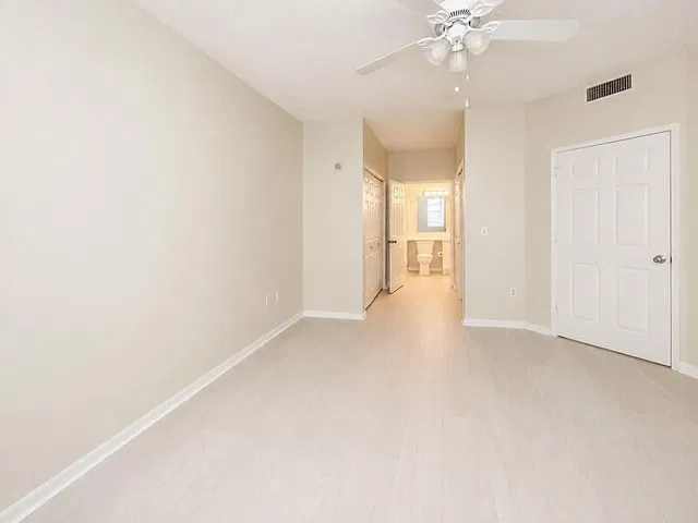 The Montecito Unit 513 photo 14